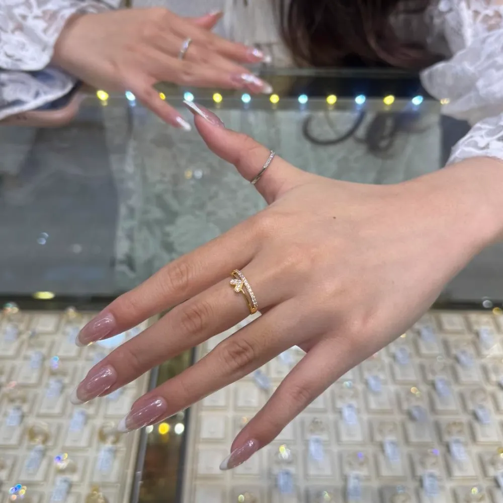 Nhẫn Nữ Vương Miện Trái Tim - Ảnh 2